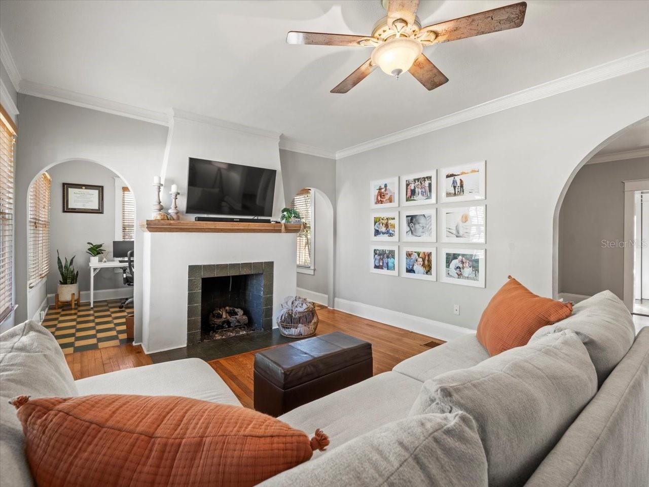 208 S BUNGALOW PARK AVE, TAMPA, FL, 33609