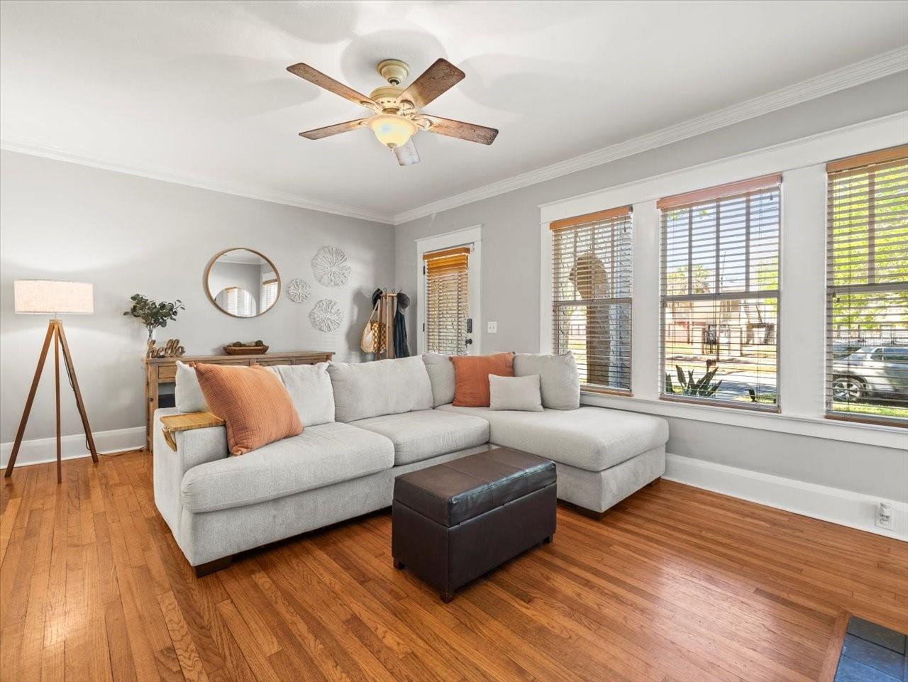 208 S BUNGALOW PARK AVE, TAMPA, FL, 33609