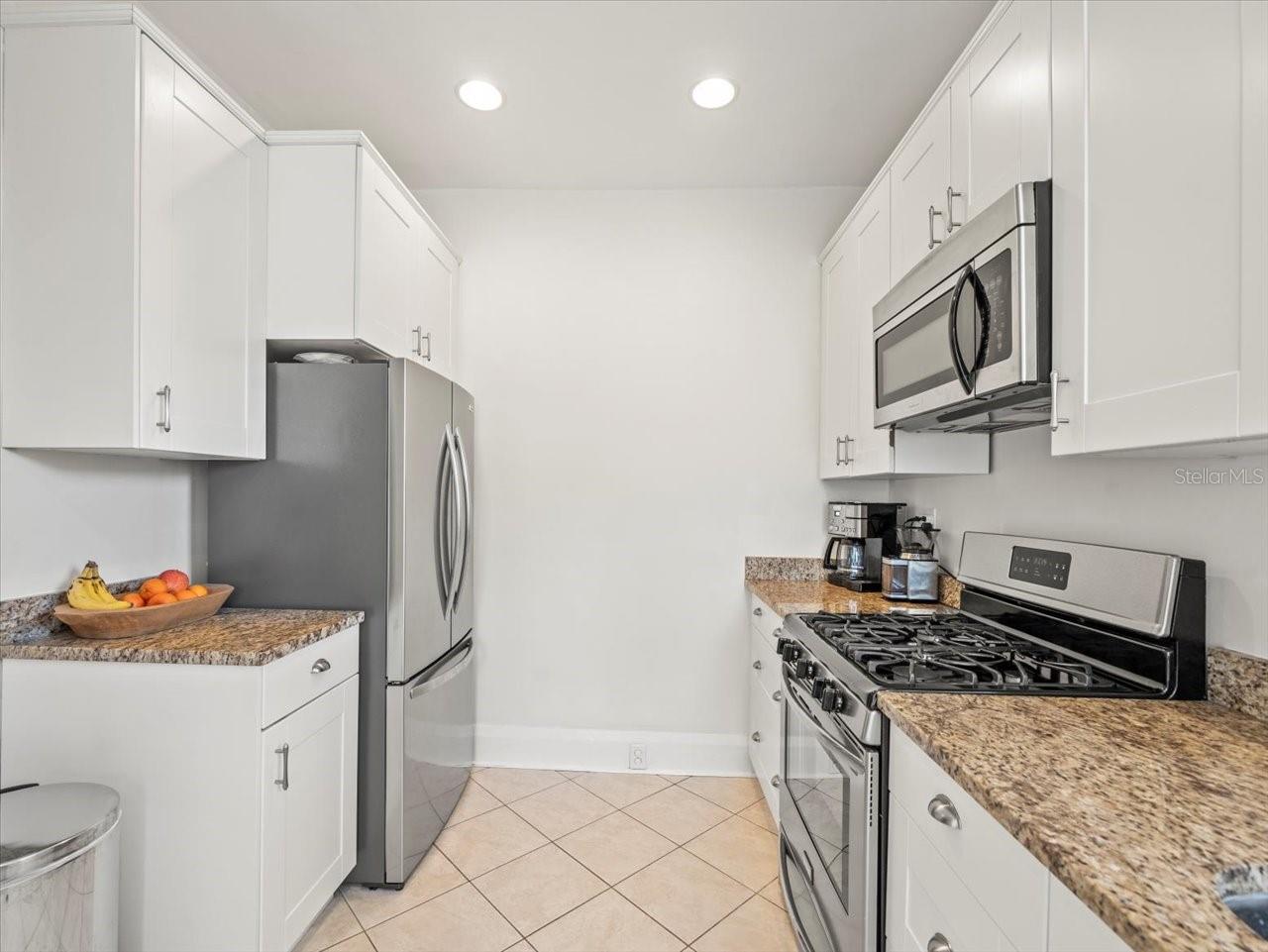 208 S BUNGALOW PARK AVE, TAMPA, FL, 33609