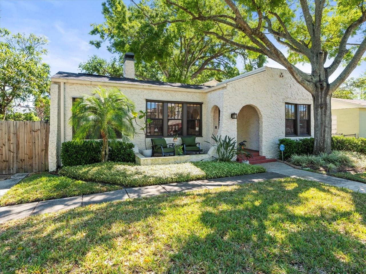 208 S BUNGALOW PARK AVE, TAMPA, FL, 33609