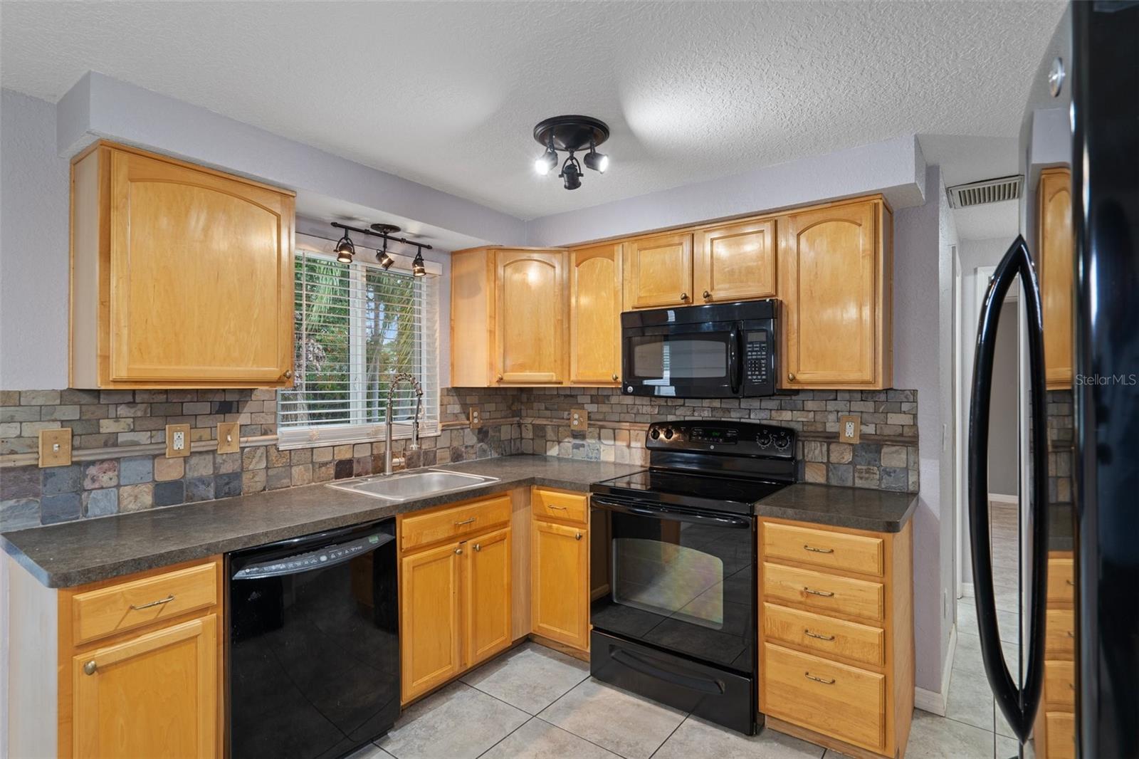 4925 BEACON HILL DR, NEW PORT RICHEY, FL, 34652