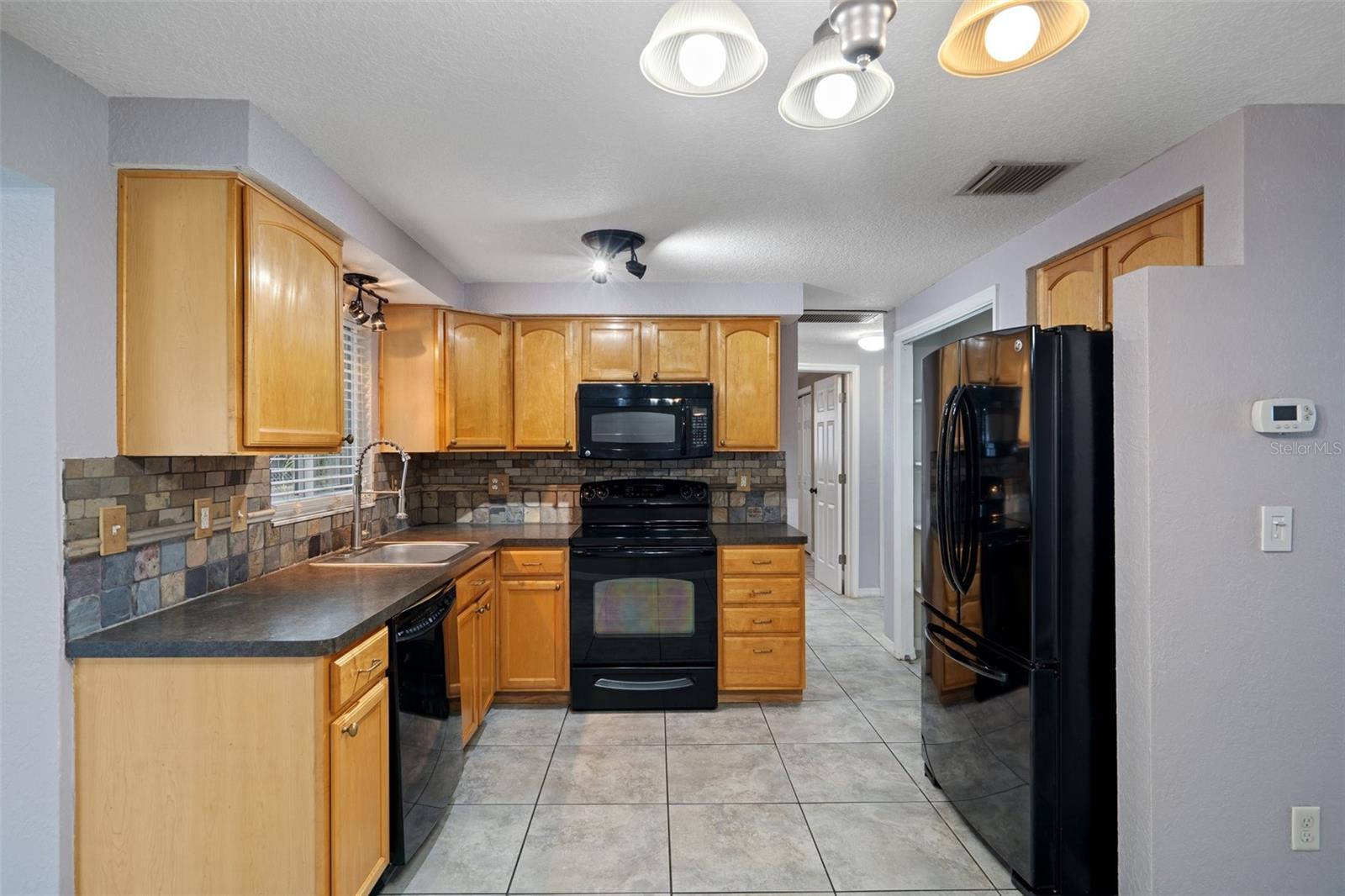 4925 BEACON HILL DR, NEW PORT RICHEY, FL, 34652