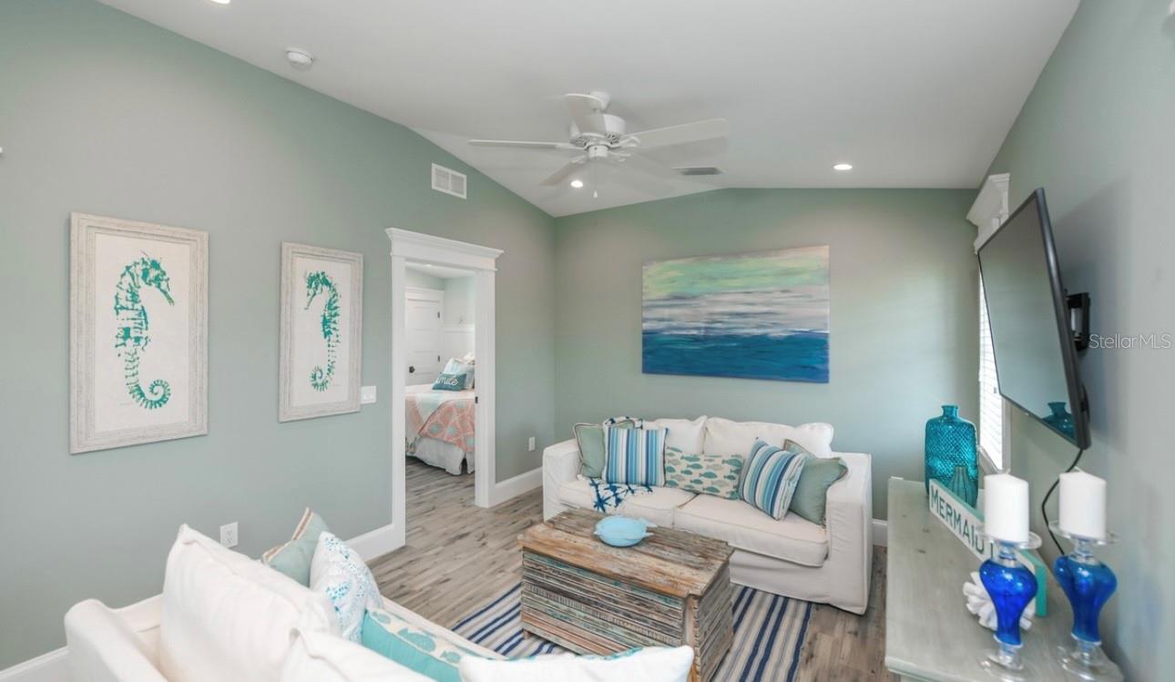 421 SPRING AVE, ANNA MARIA, FL, 34216