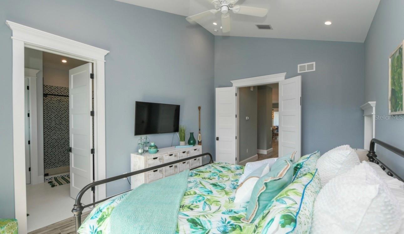 421 SPRING AVE, ANNA MARIA, FL, 34216