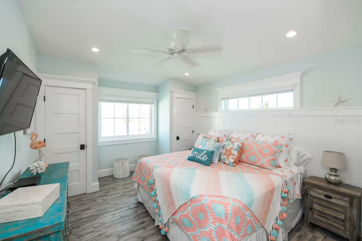 421 SPRING AVE, ANNA MARIA, FL, 34216
