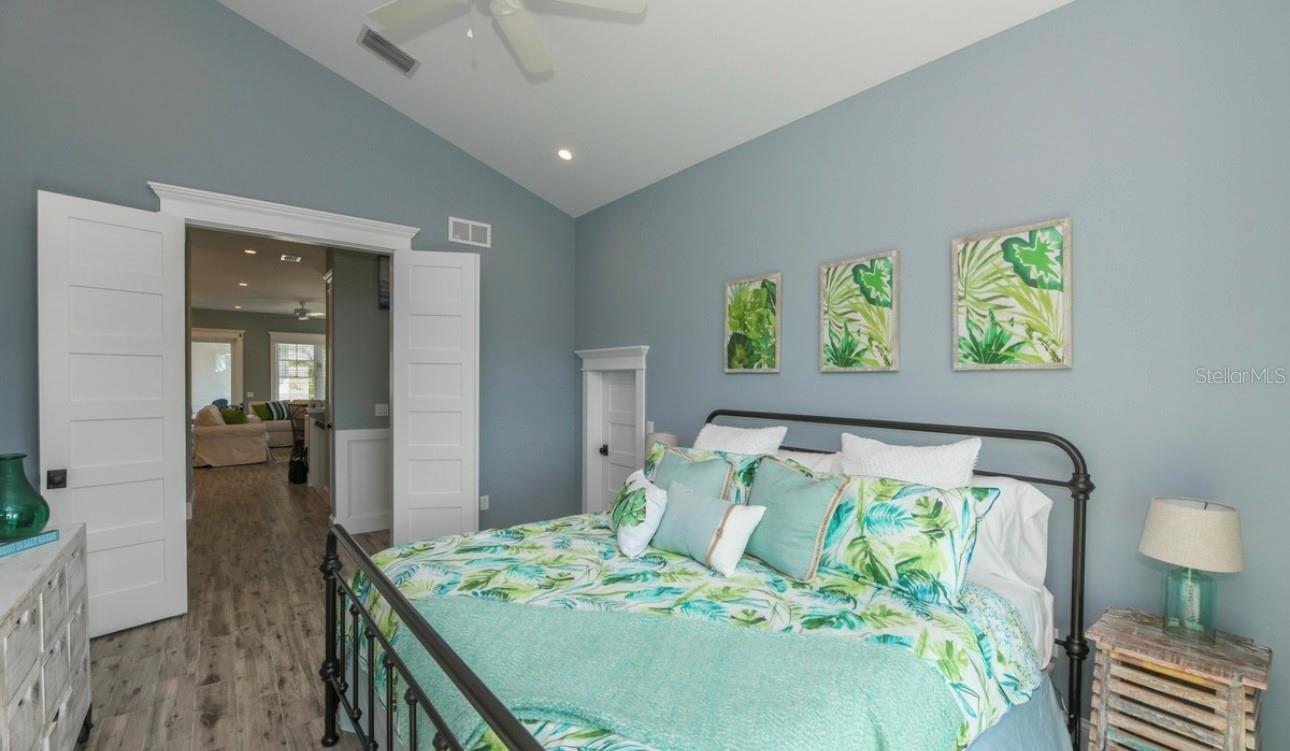 421 SPRING AVE, ANNA MARIA, FL, 34216