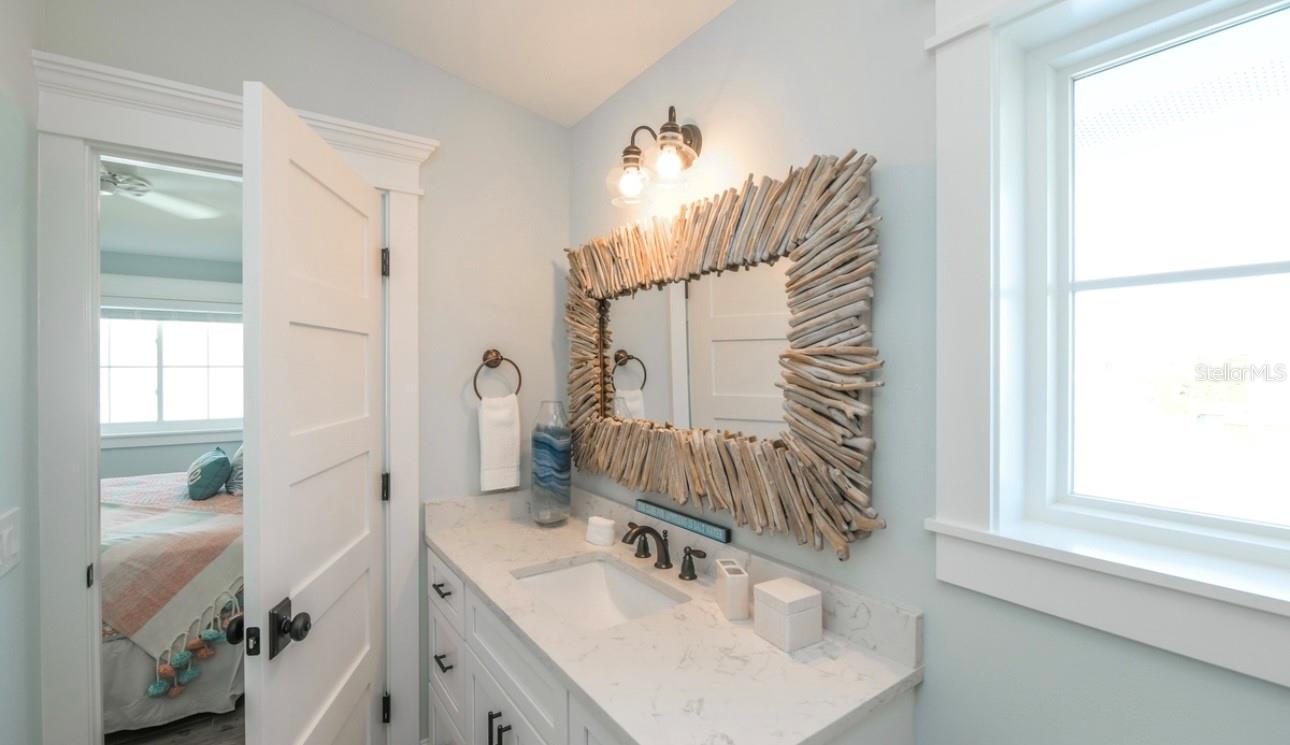 421 SPRING AVE, ANNA MARIA, FL, 34216