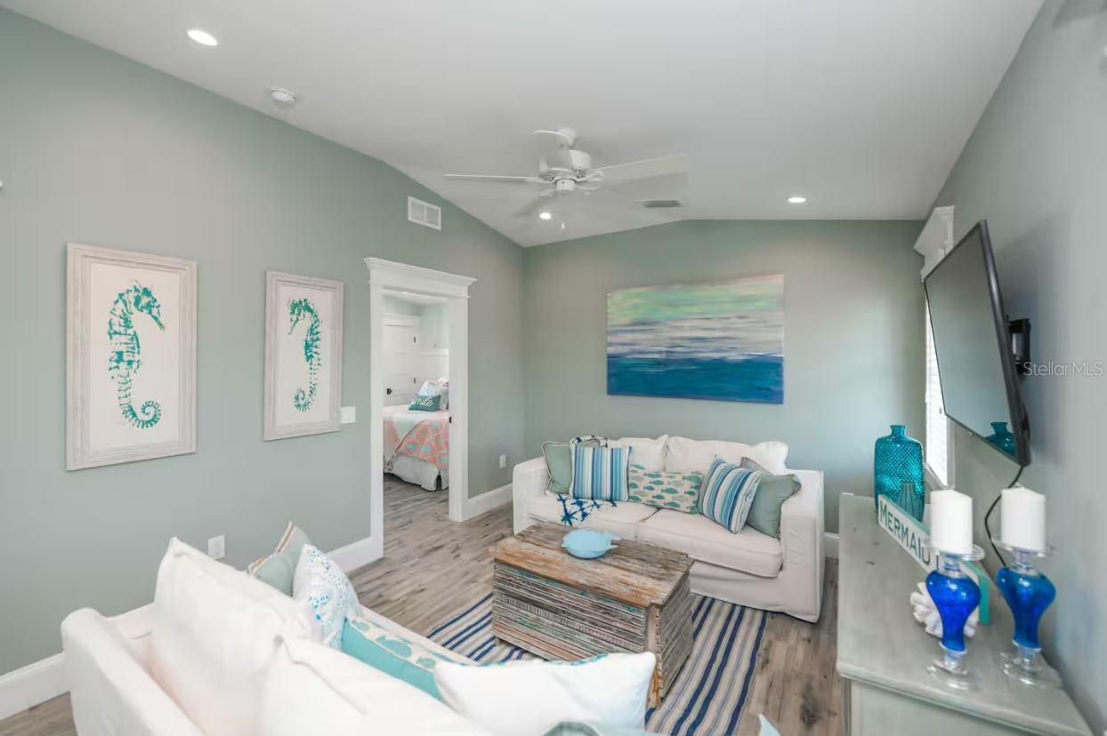 421 SPRING AVE, ANNA MARIA, FL, 34216