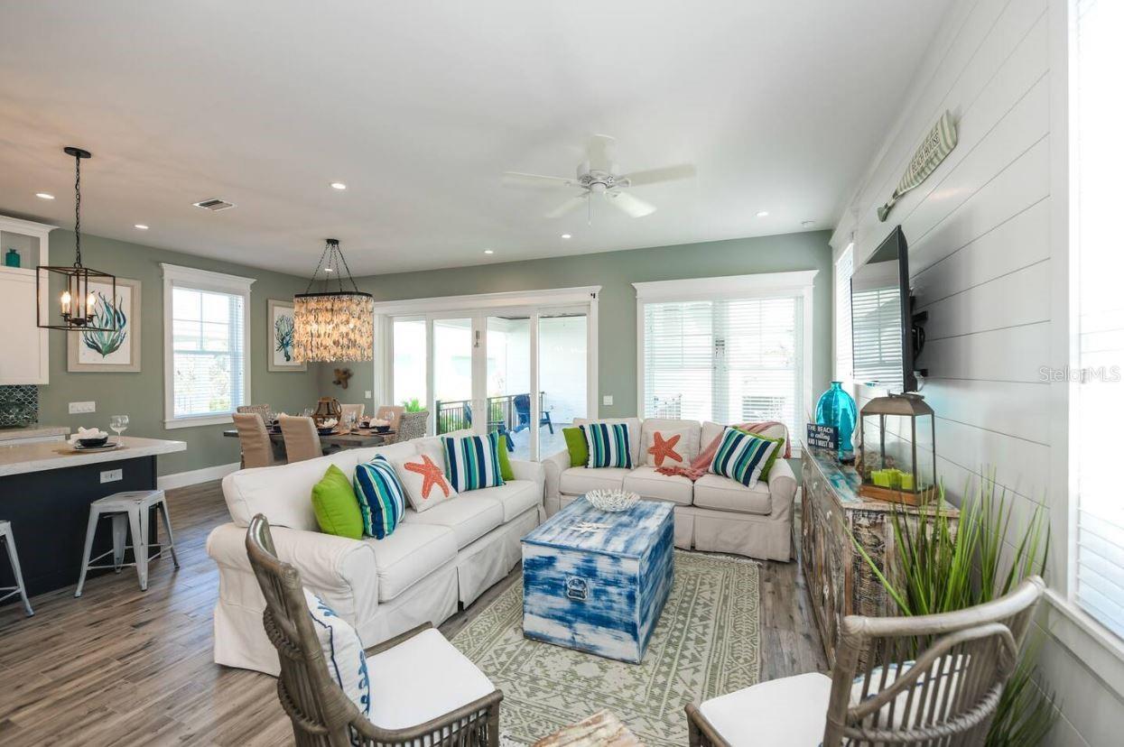 421 SPRING AVE, ANNA MARIA, FL, 34216