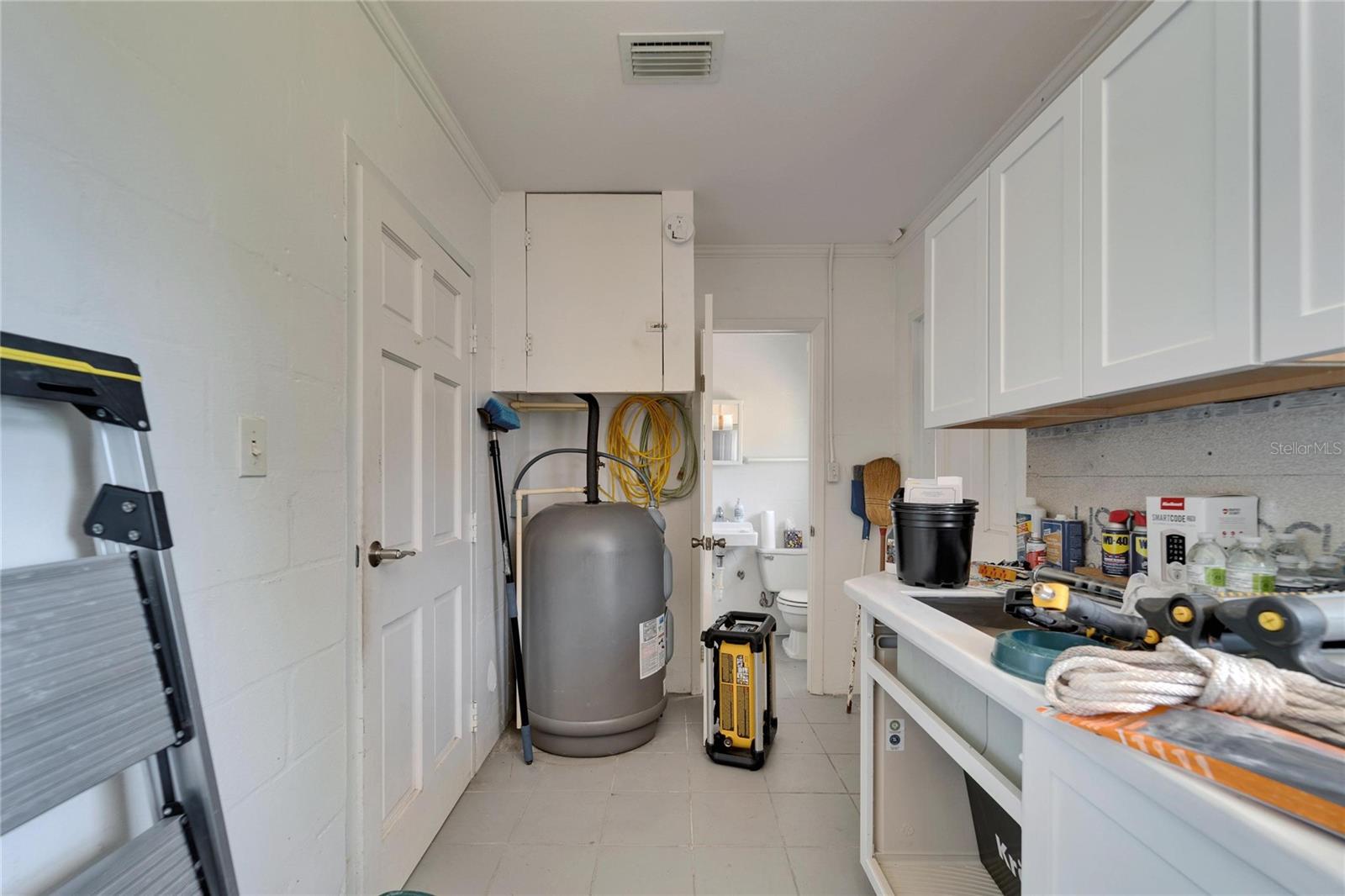 810 BLUE HERON BLVD, RUSKIN, FL, 33570