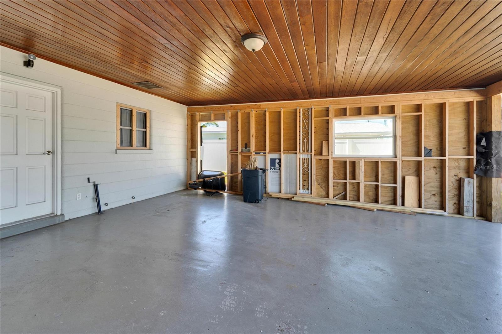 810 BLUE HERON BLVD, RUSKIN, FL, 33570