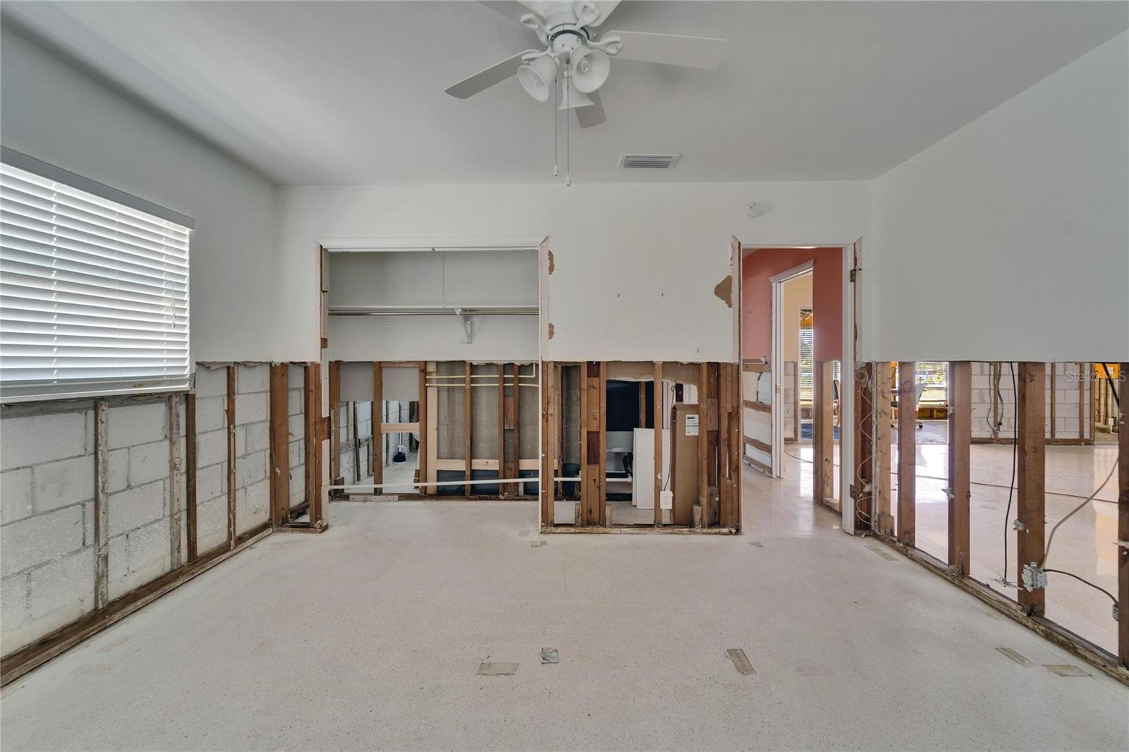 810 BLUE HERON BLVD, RUSKIN, FL, 33570