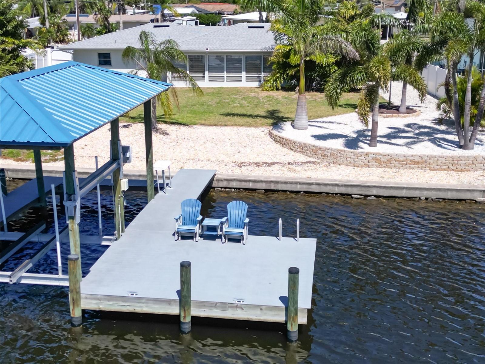 810 BLUE HERON BLVD, RUSKIN, FL, 33570