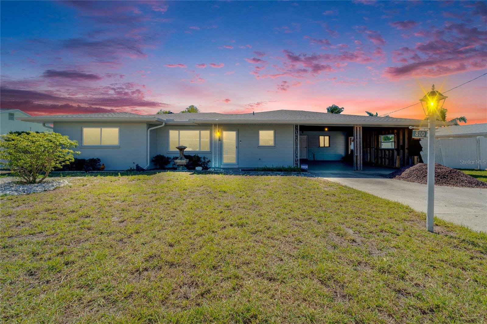 810 BLUE HERON BLVD, RUSKIN, FL, 33570