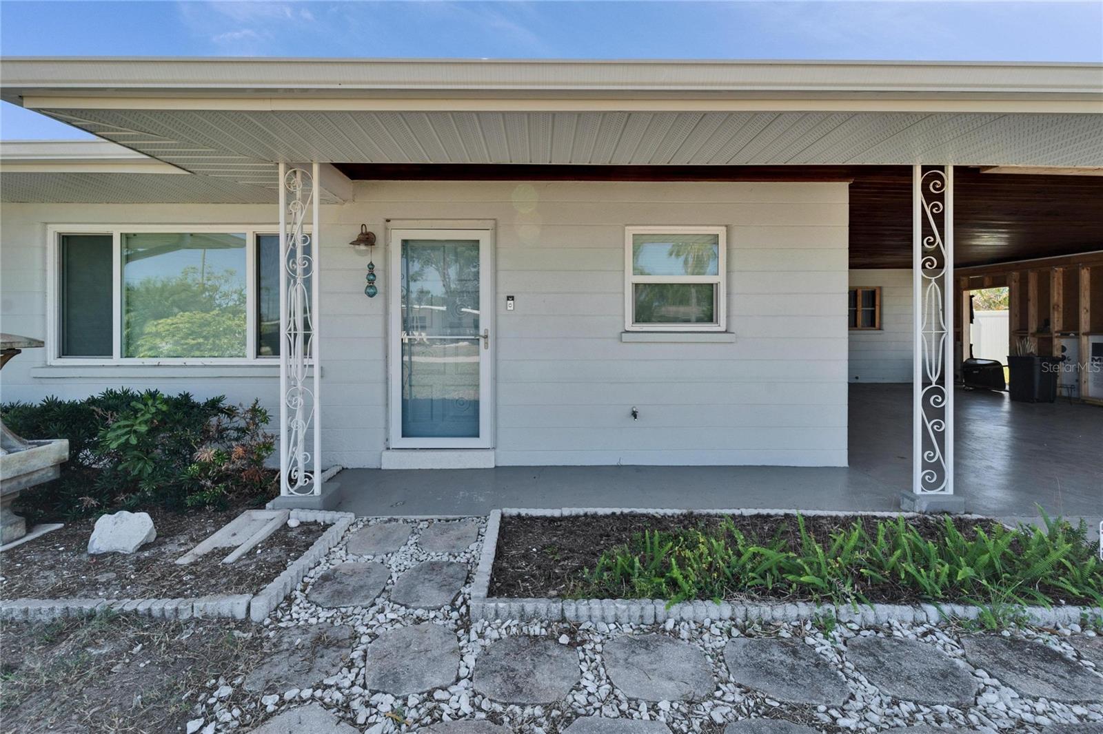 810 BLUE HERON BLVD, RUSKIN, FL, 33570