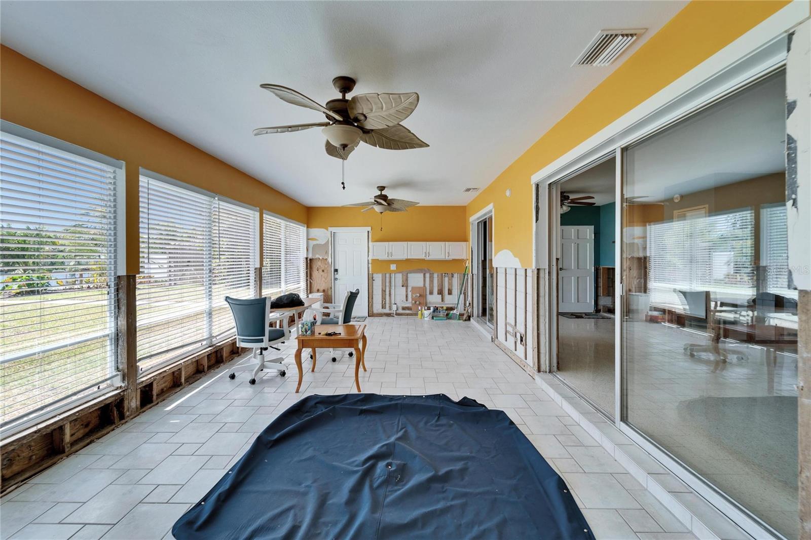 810 BLUE HERON BLVD, RUSKIN, FL, 33570
