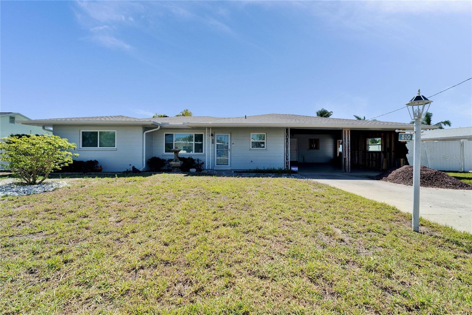 810 BLUE HERON BLVD, RUSKIN, FL, 33570