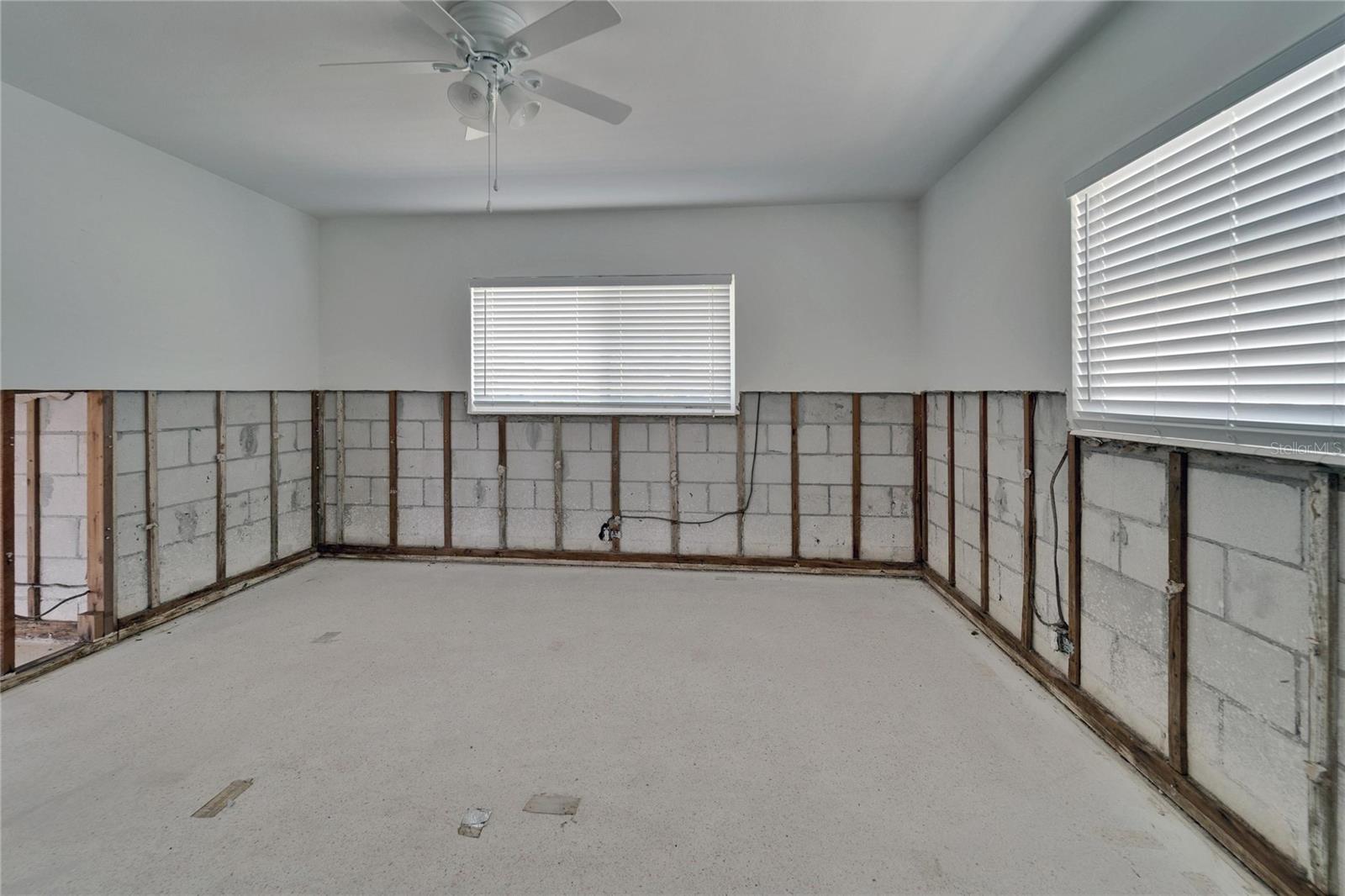 810 BLUE HERON BLVD, RUSKIN, FL, 33570