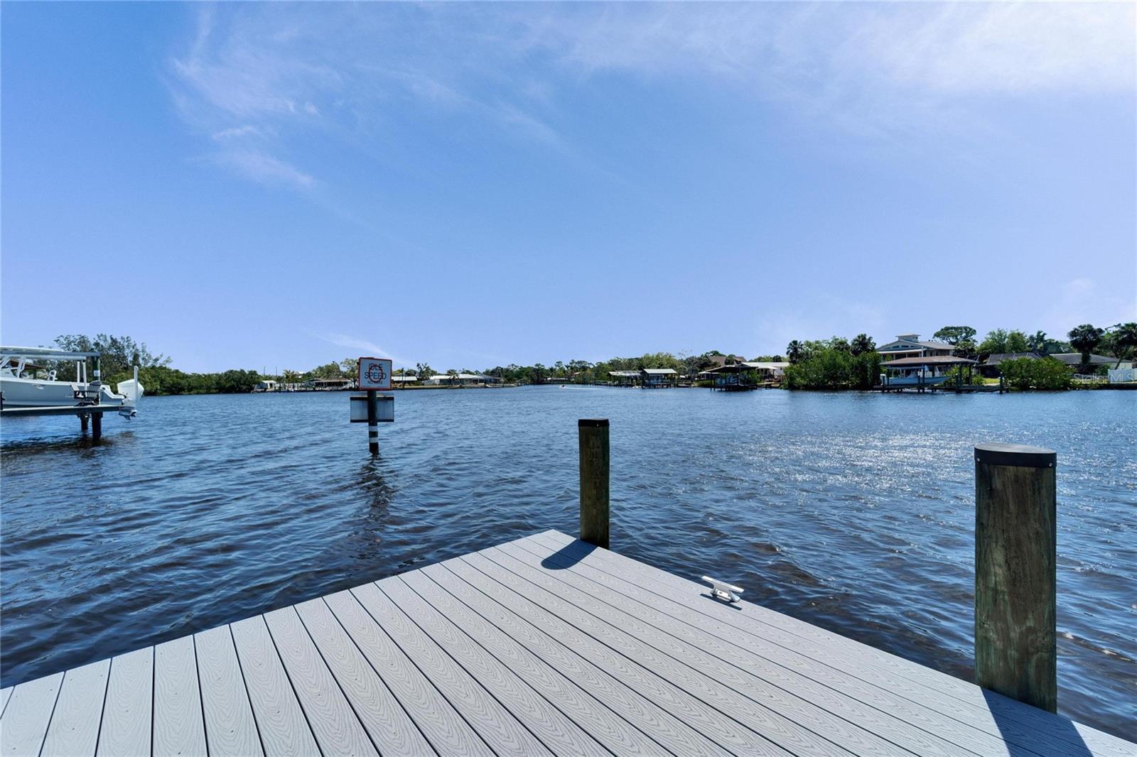 810 BLUE HERON BLVD, RUSKIN, FL, 33570
