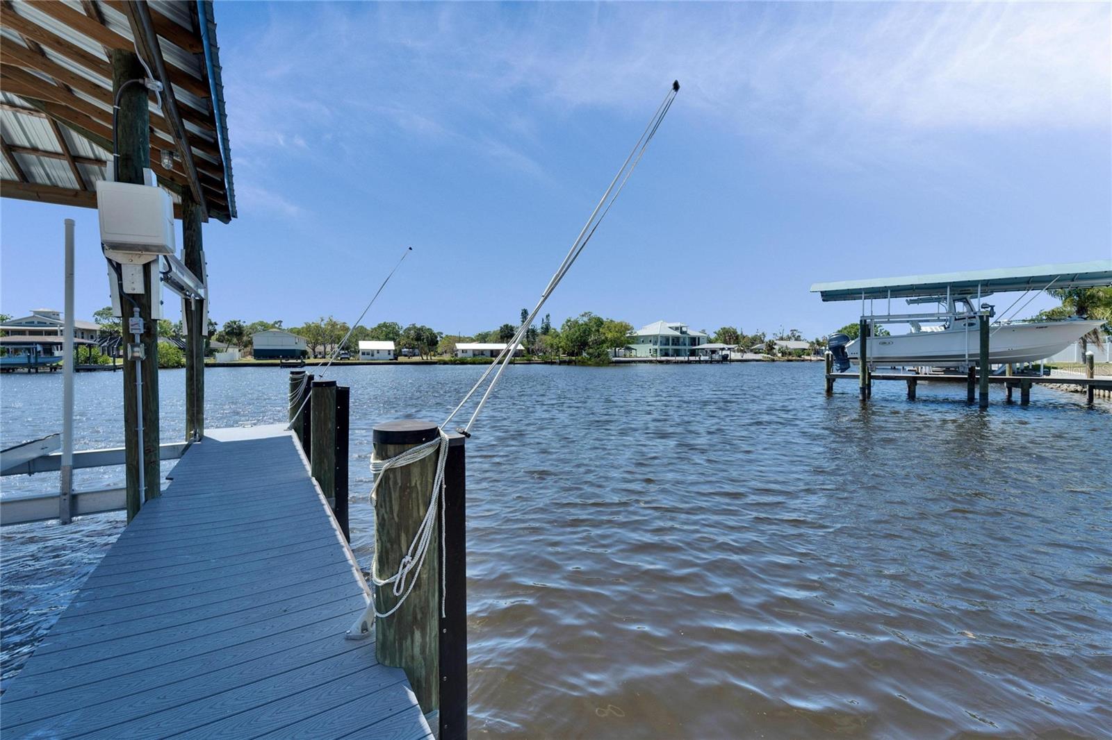 810 BLUE HERON BLVD, RUSKIN, FL, 33570