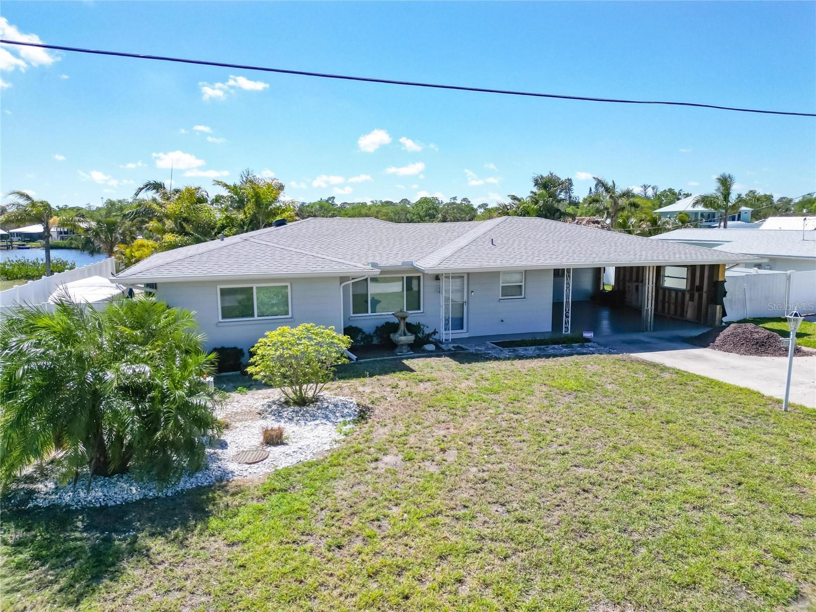 810 BLUE HERON BLVD, RUSKIN, FL, 33570