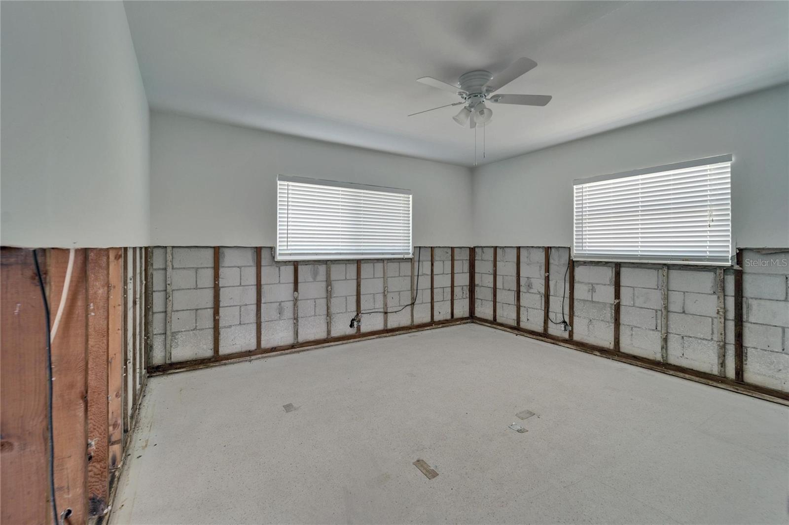 810 BLUE HERON BLVD, RUSKIN, FL, 33570