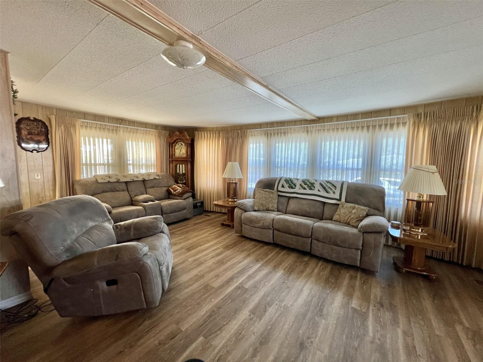111 AZALEA TRL, LEESBURG, FL, 34748