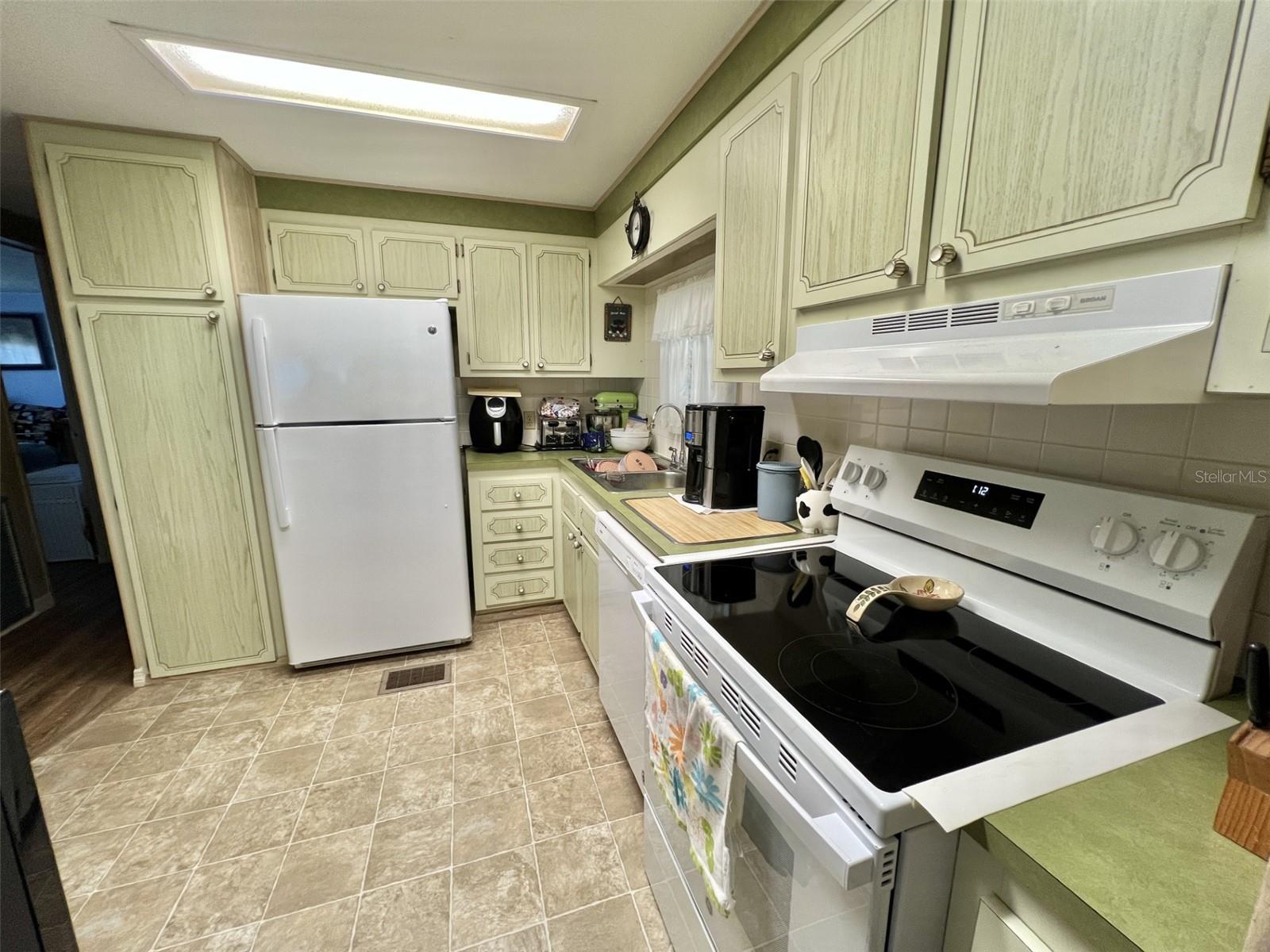 111 AZALEA TRL, LEESBURG, FL, 34748