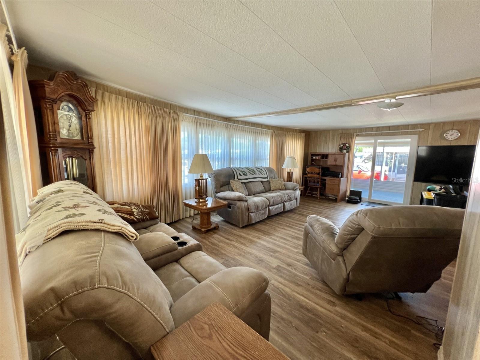 111 AZALEA TRL, LEESBURG, FL, 34748