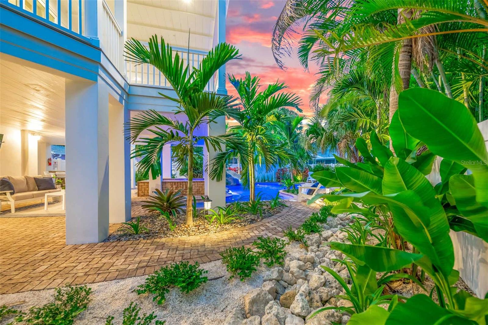 141 AVENIDA VENECCIA, SARASOTA, FL, 34242