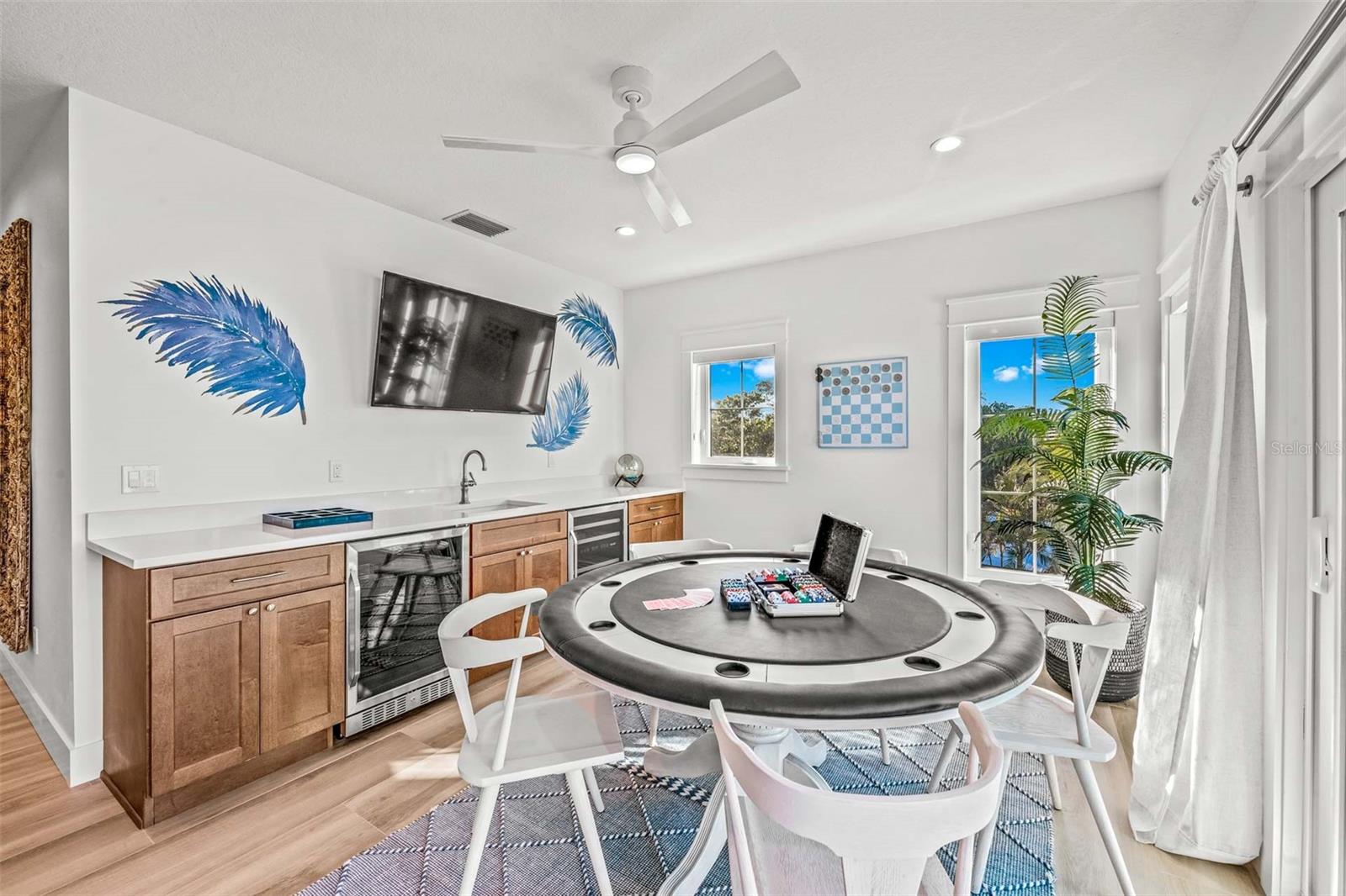 141 AVENIDA VENECCIA, SARASOTA, FL, 34242