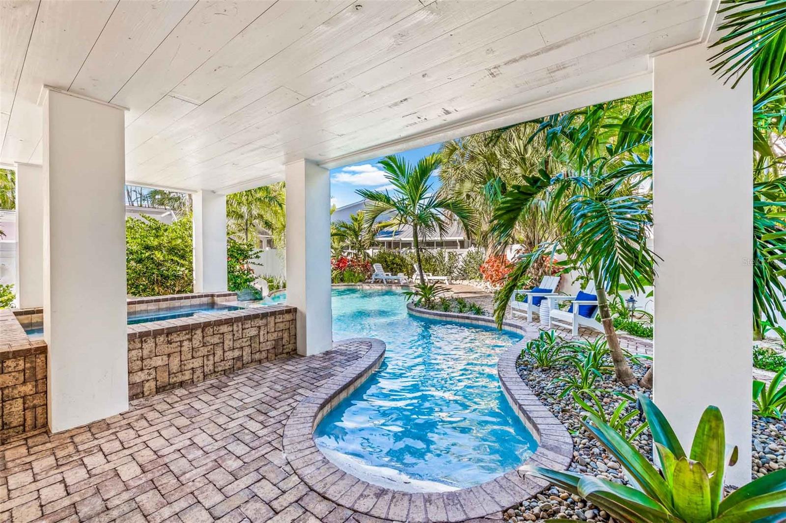 141 AVENIDA VENECCIA, SARASOTA, FL, 34242