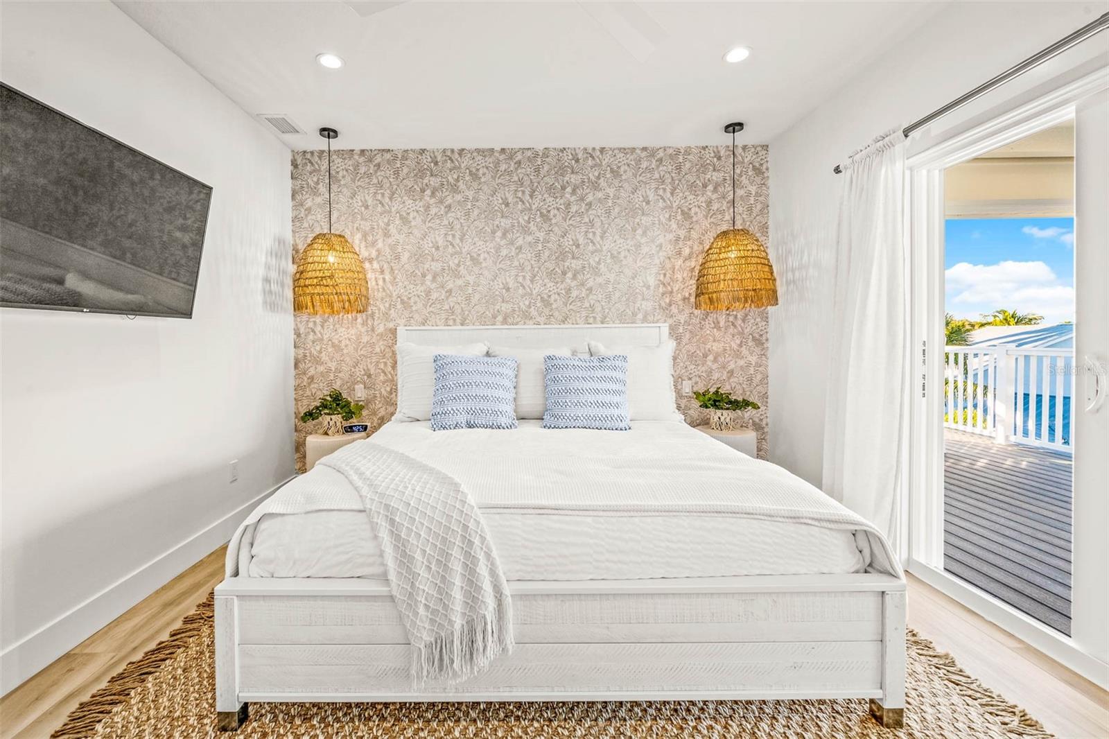 141 AVENIDA VENECCIA, SARASOTA, FL, 34242