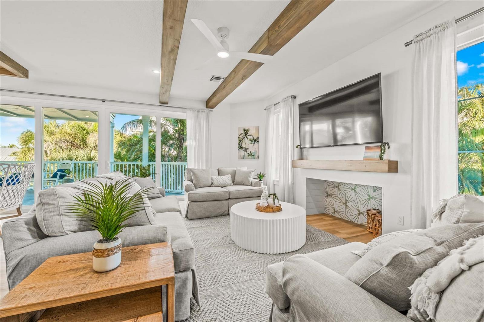 141 AVENIDA VENECCIA, SARASOTA, FL, 34242