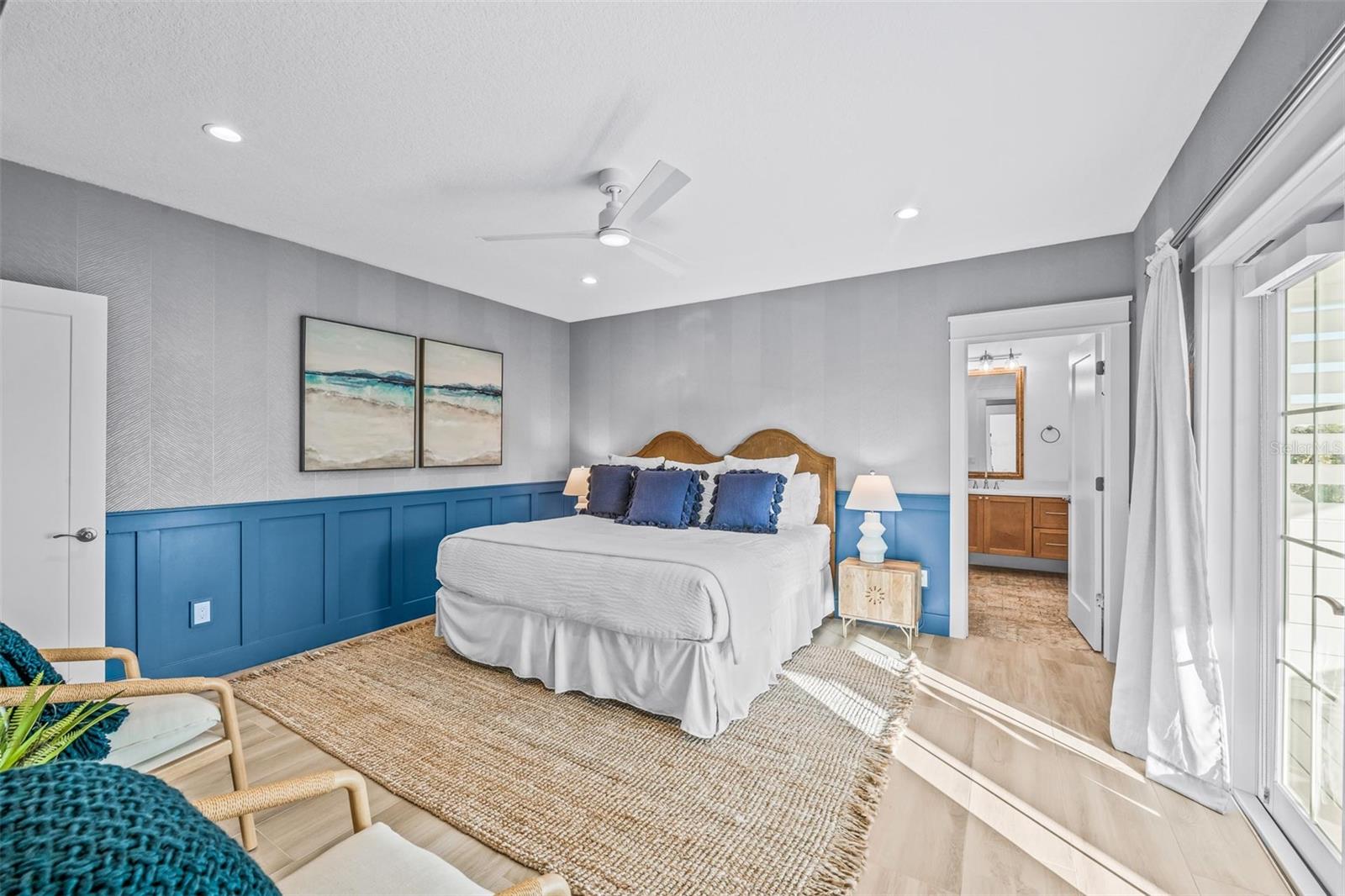 141 AVENIDA VENECCIA, SARASOTA, FL, 34242