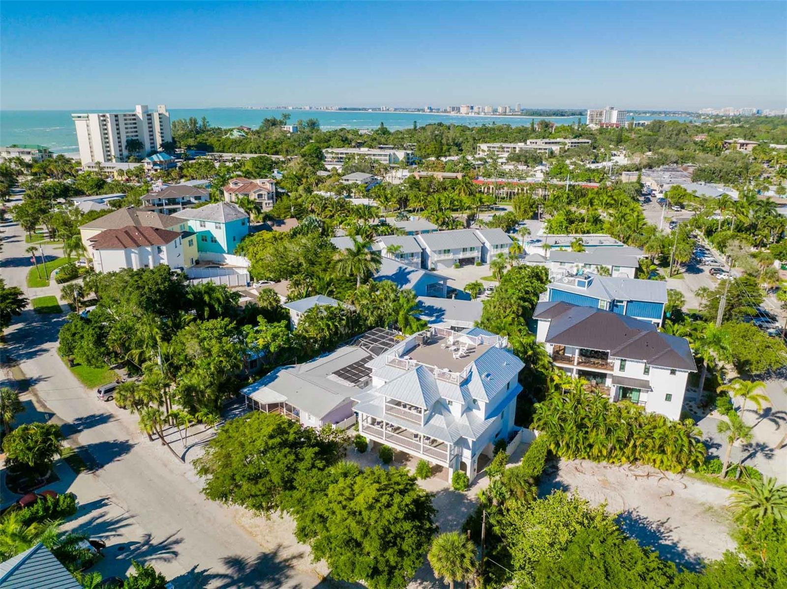141 AVENIDA VENECCIA, SARASOTA, FL, 34242