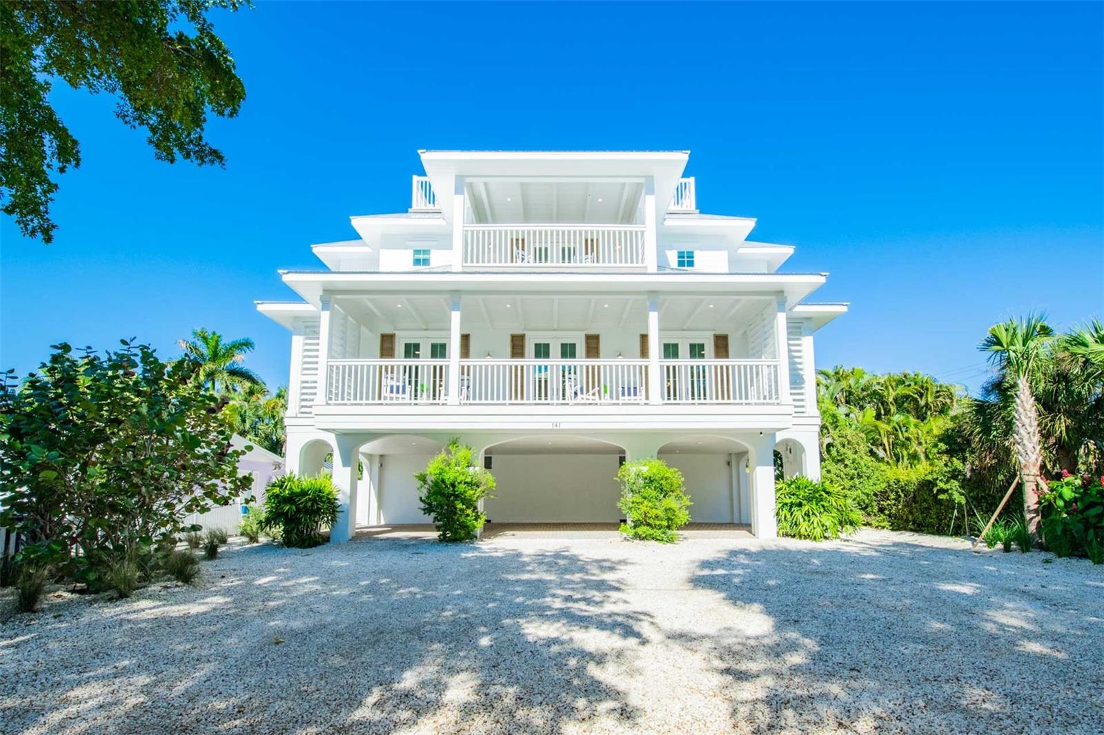141 AVENIDA VENECCIA, SARASOTA, FL, 34242