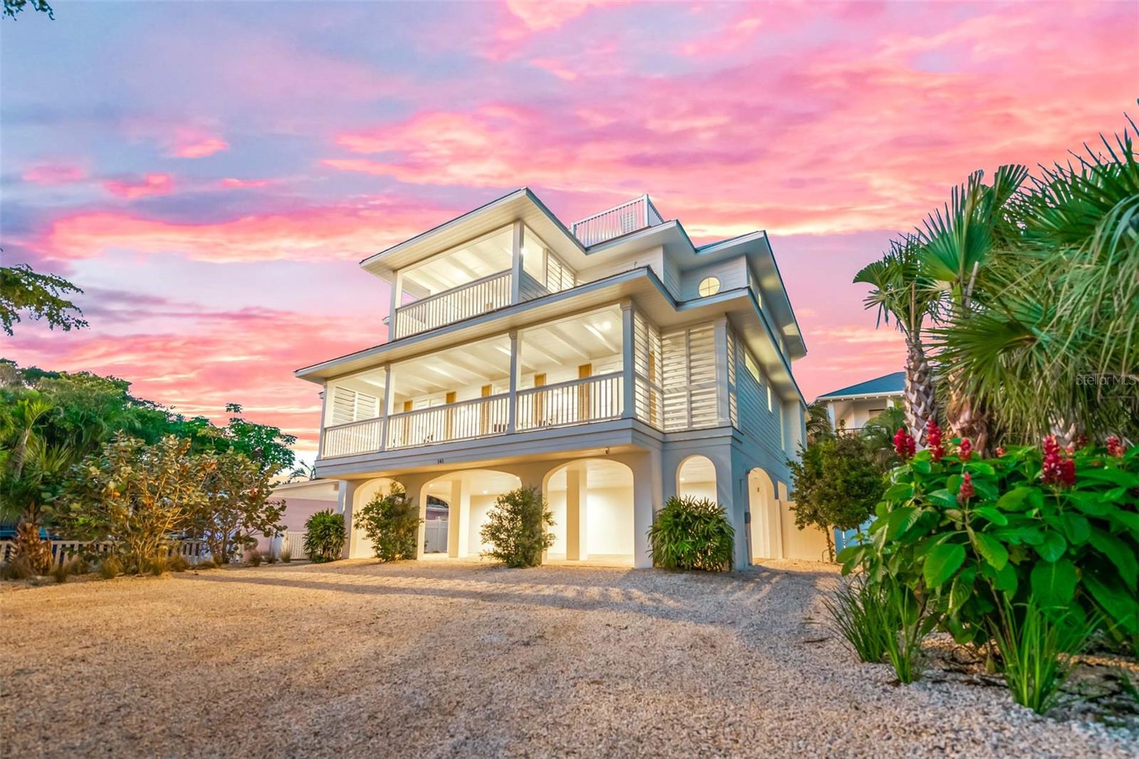141 AVENIDA VENECCIA, SARASOTA, FL, 34242