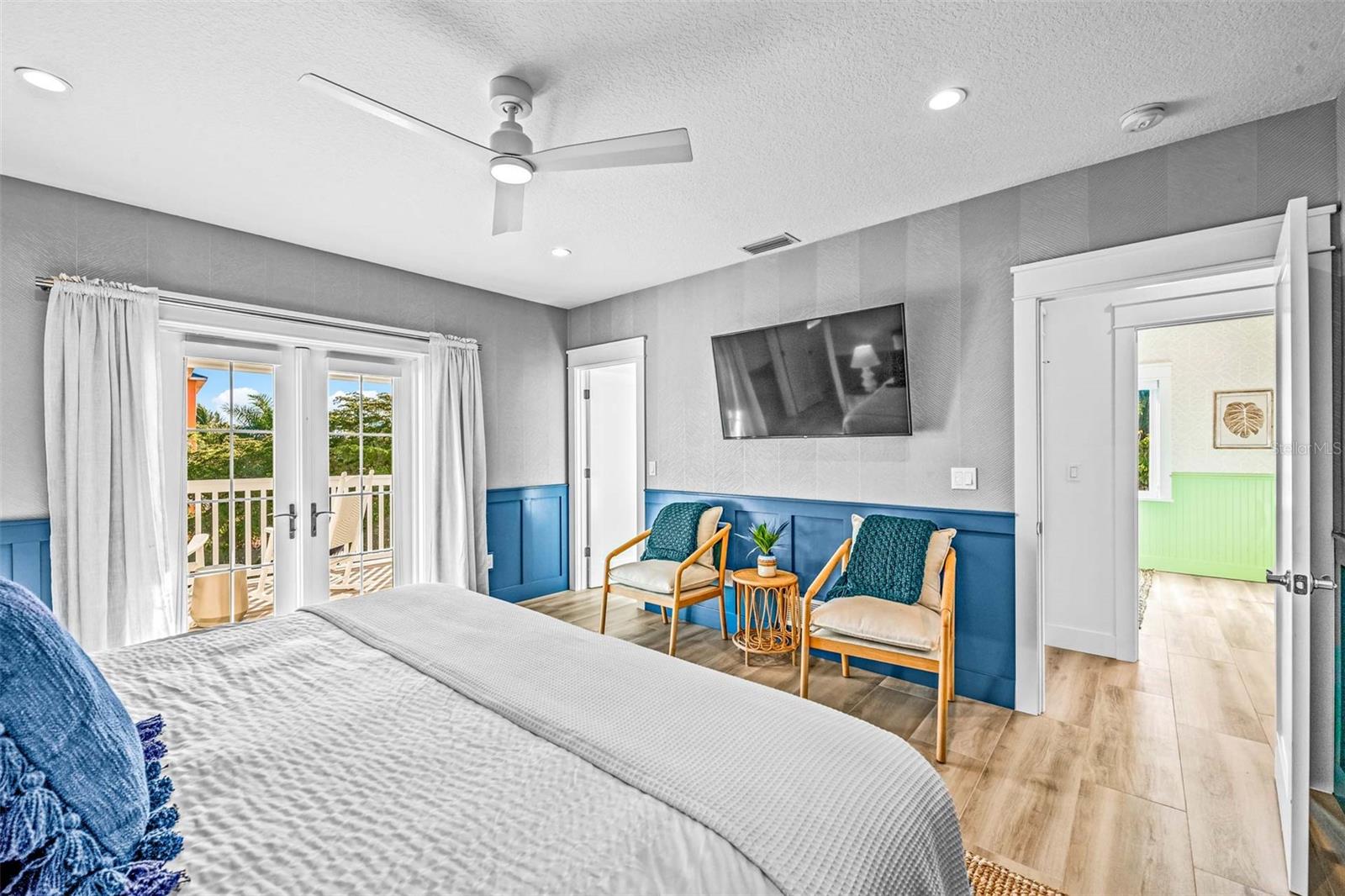 141 AVENIDA VENECCIA, SARASOTA, FL, 34242