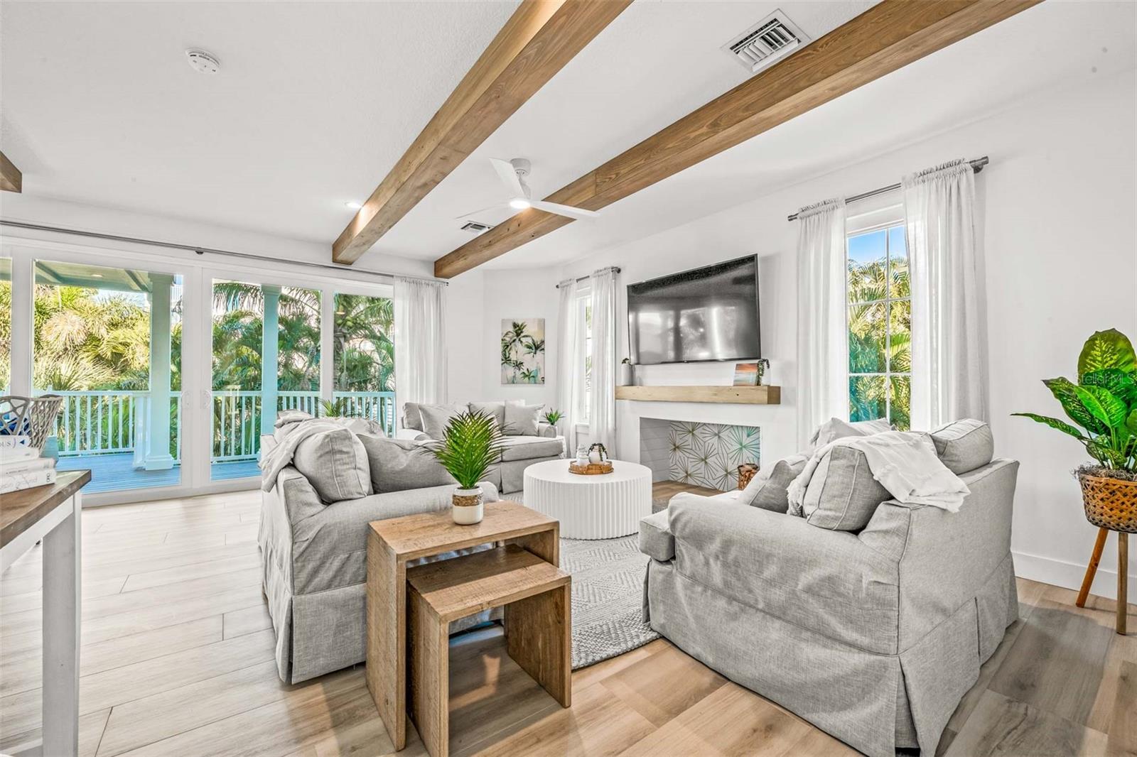 141 AVENIDA VENECCIA, SARASOTA, FL, 34242