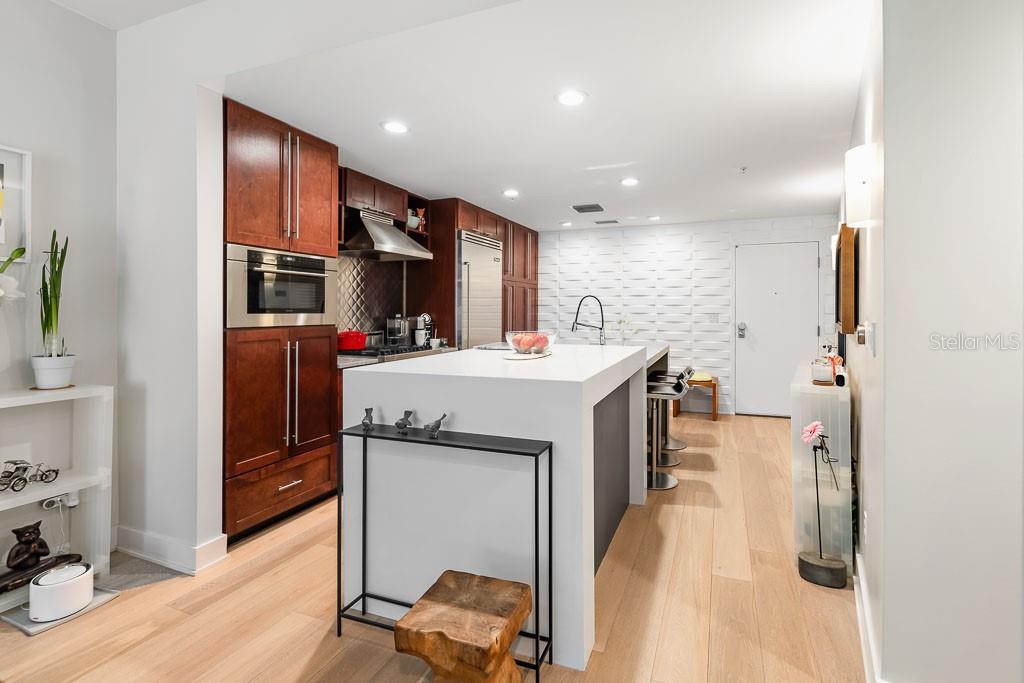 1120 E KENNEDY BLVD #612, TAMPA, FL, 33602