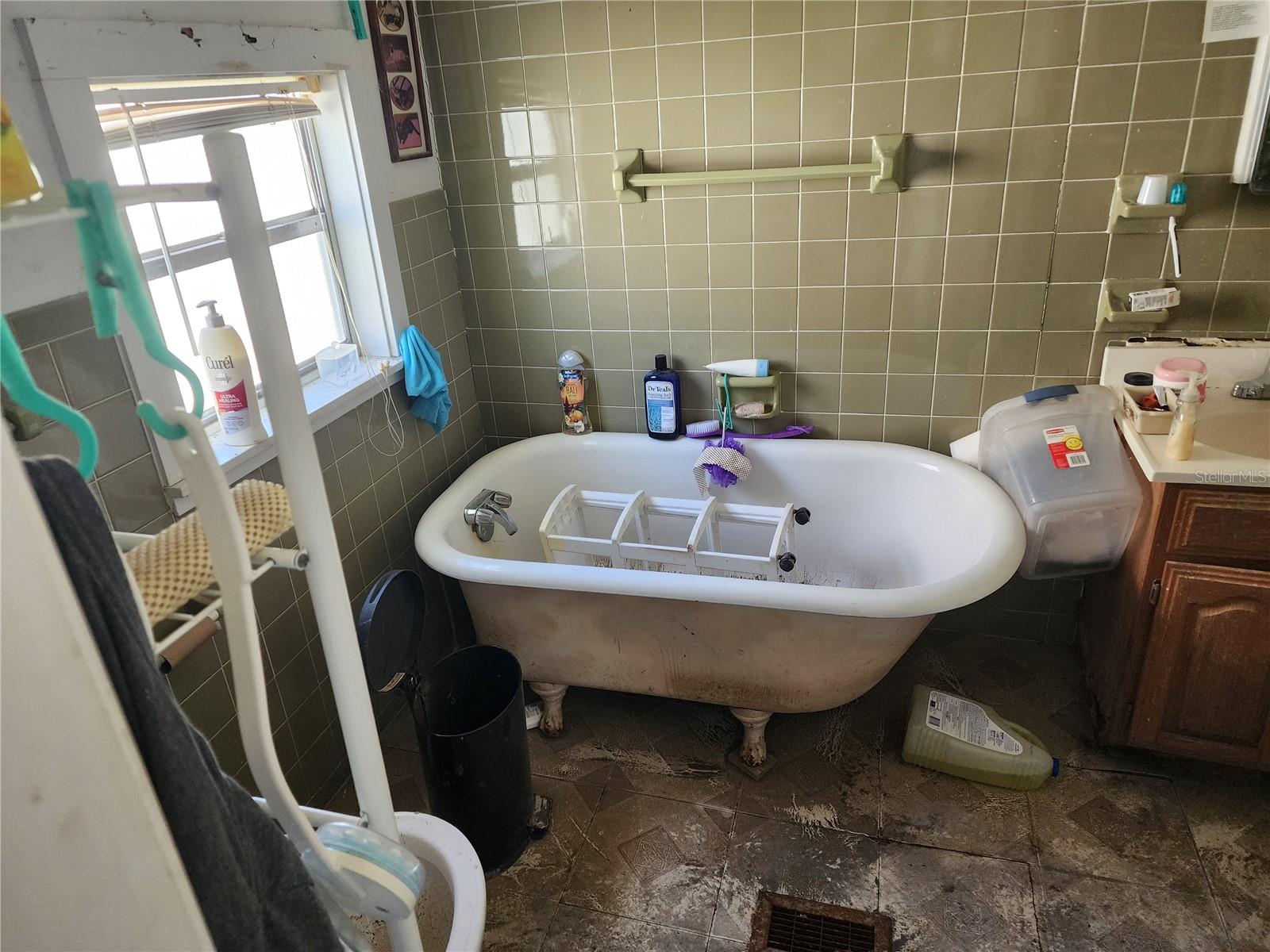 232 HARVEY ST, PUNTA GORDA, FL, 33950