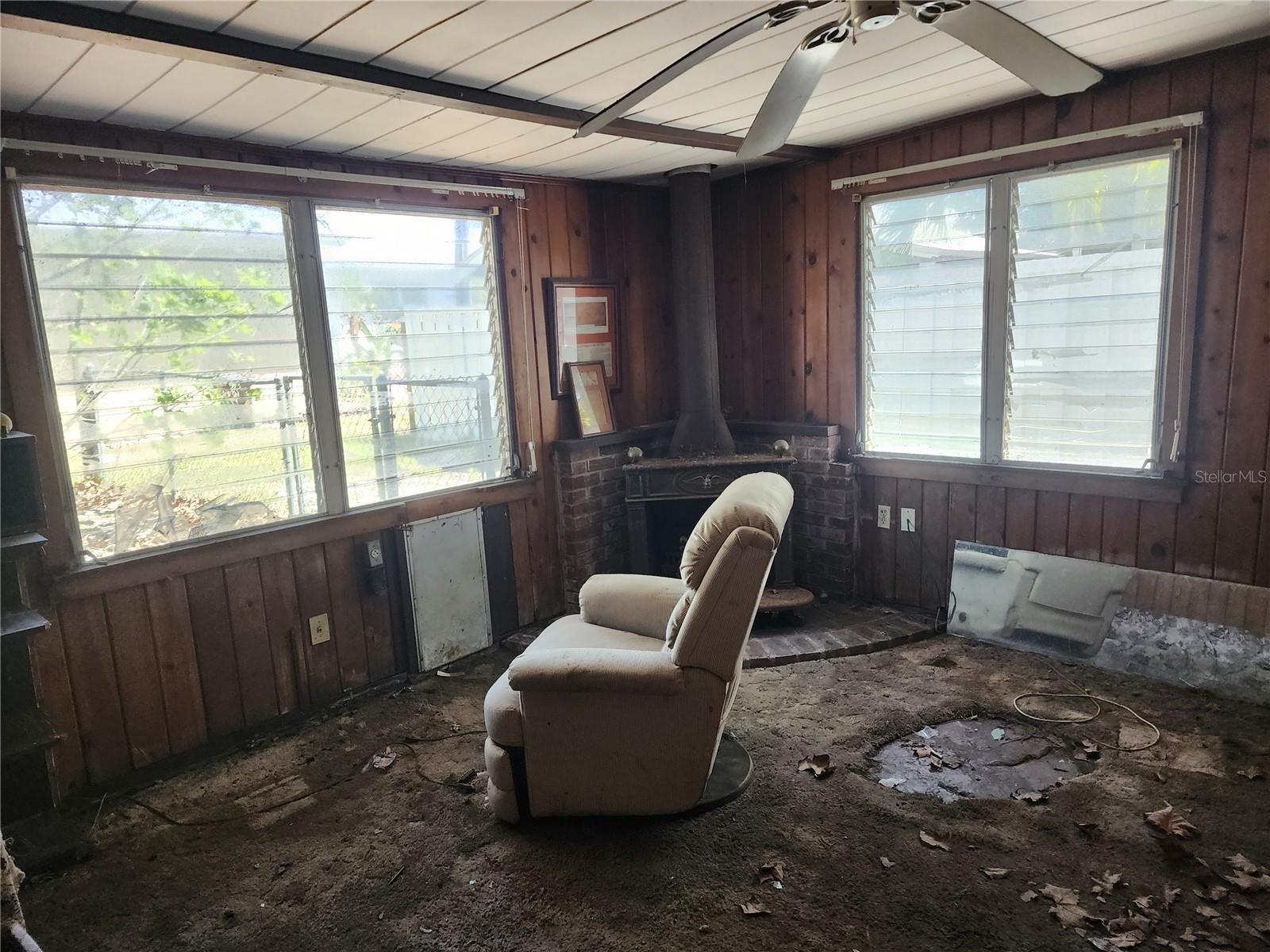 232 HARVEY ST, PUNTA GORDA, FL, 33950