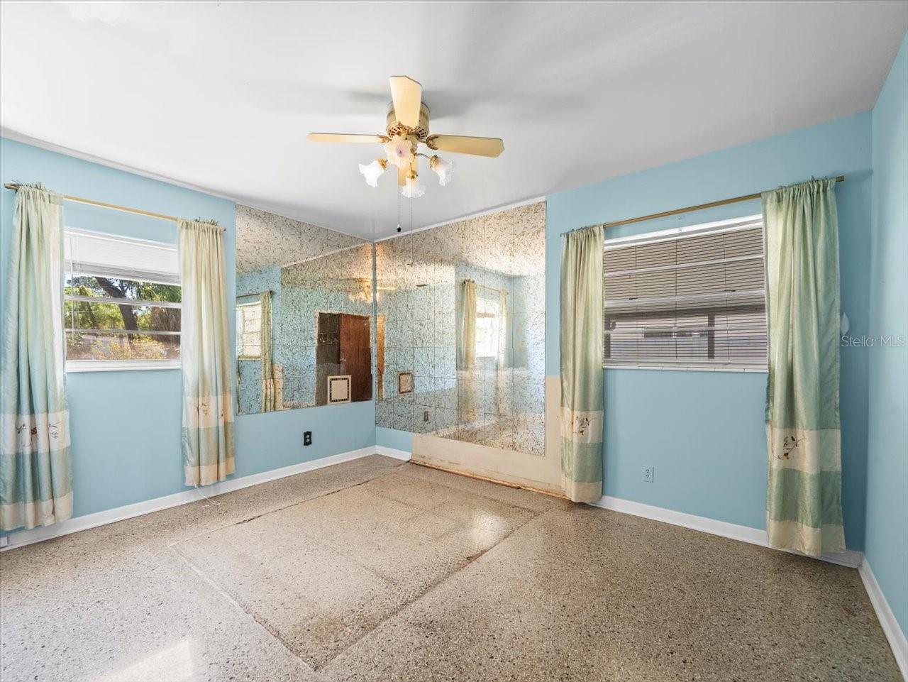 4509 N SAINT VINCENT ST, TAMPA, FL, 33614