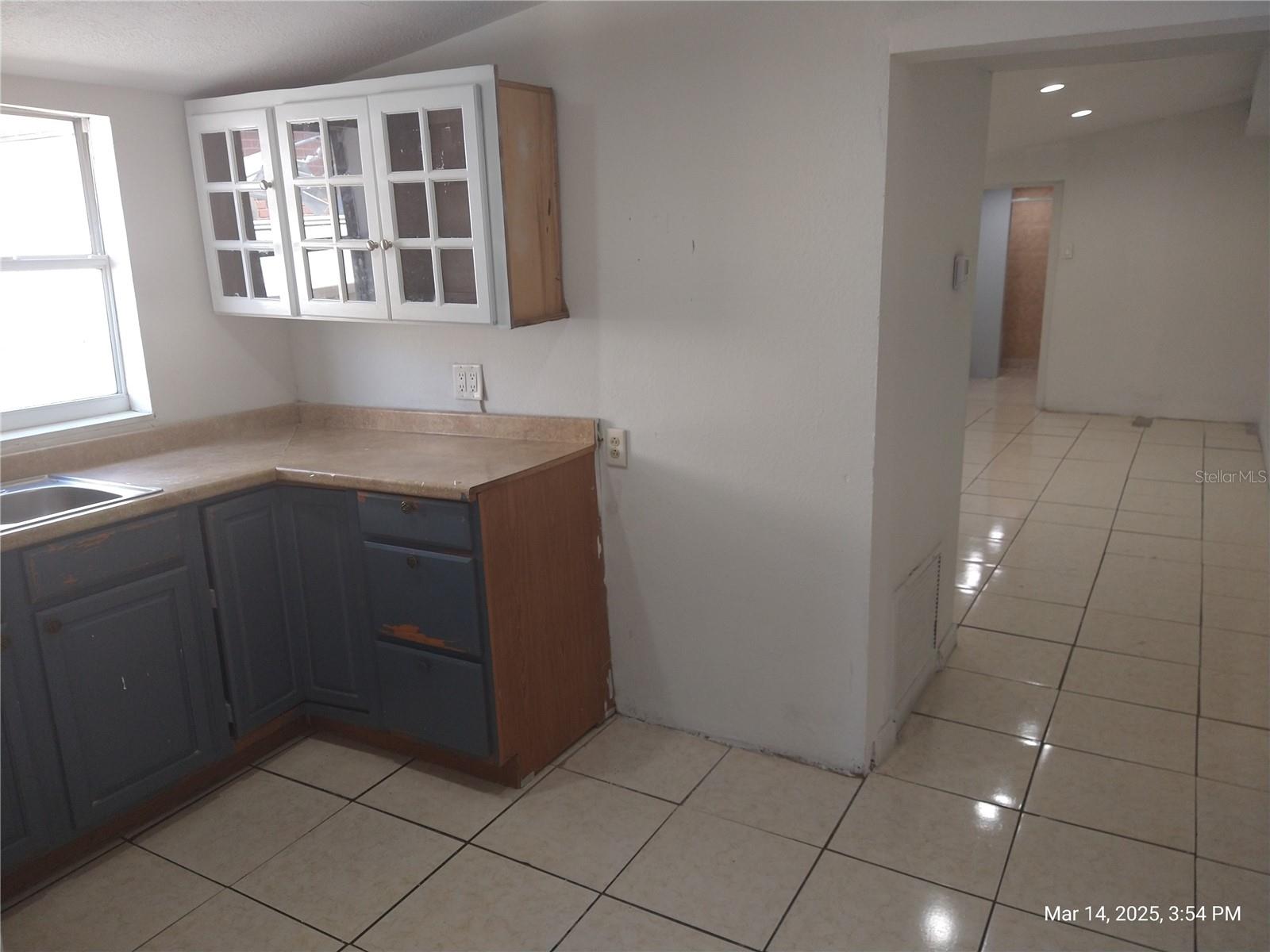 4607 N SAINT VINCENT ST, TAMPA, FL, 33614