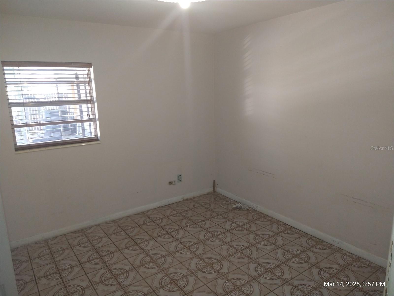 4607 N SAINT VINCENT ST, TAMPA, FL, 33614