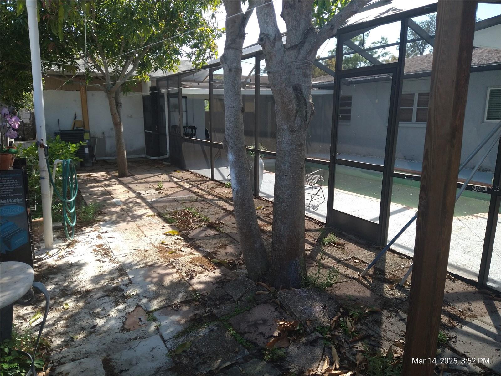 4607 N SAINT VINCENT ST, TAMPA, FL, 33614