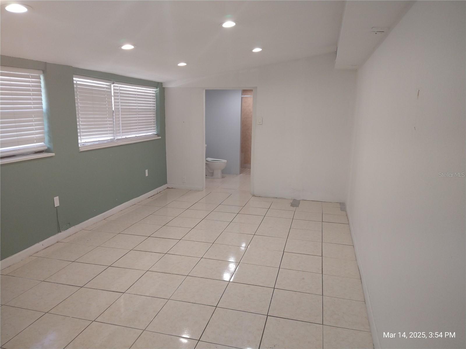 4607 N SAINT VINCENT ST, TAMPA, FL, 33614