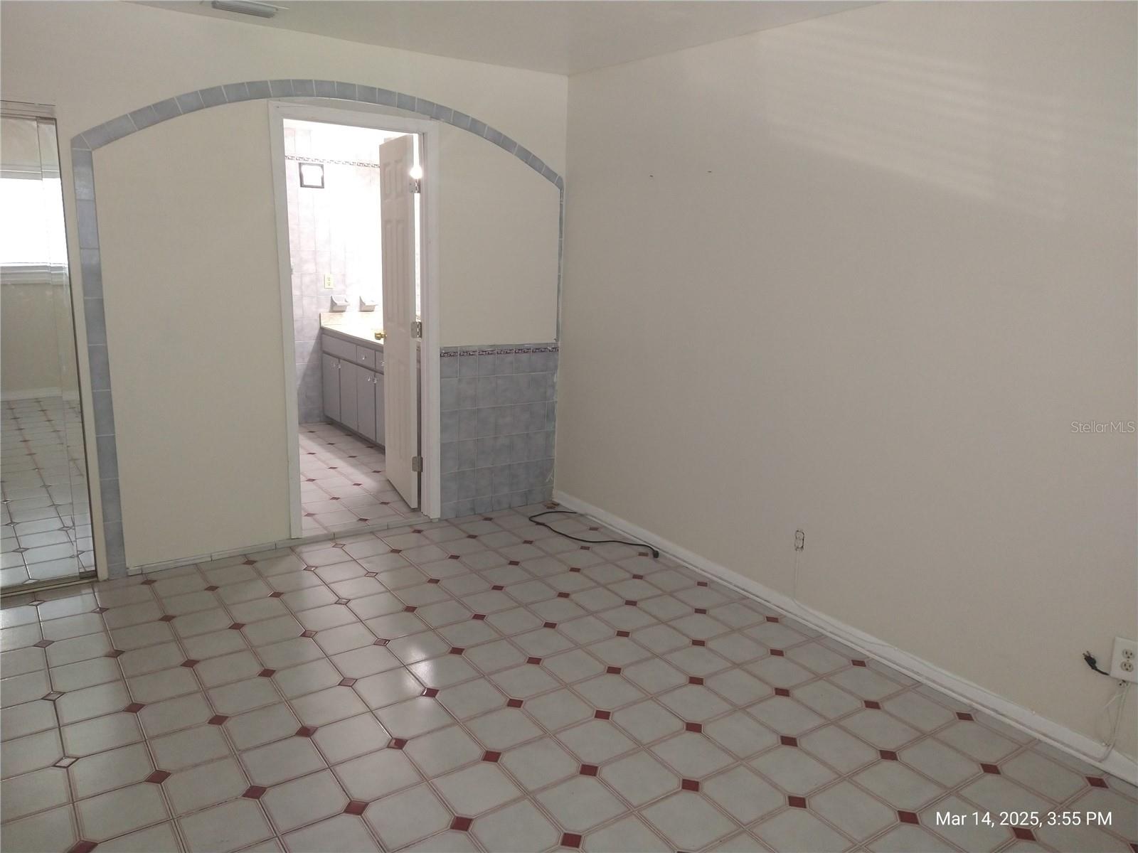 4607 N SAINT VINCENT ST, TAMPA, FL, 33614