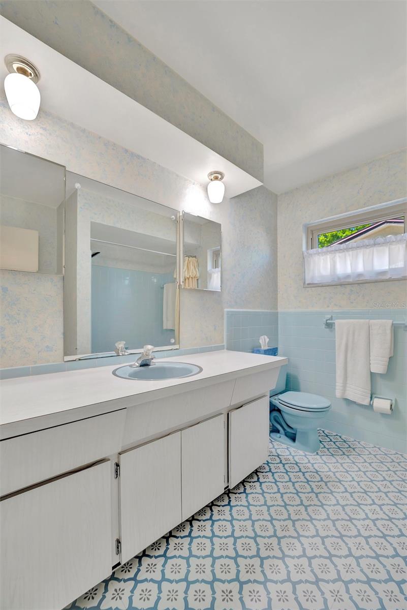 5603 97TH WAY N, ST PETERSBURG, FL, 33708